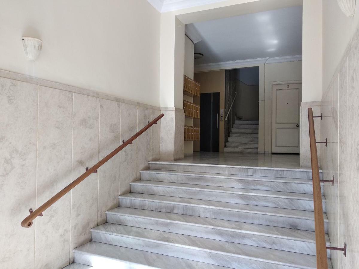 Metro Apartment Салоники Экстерьер фото