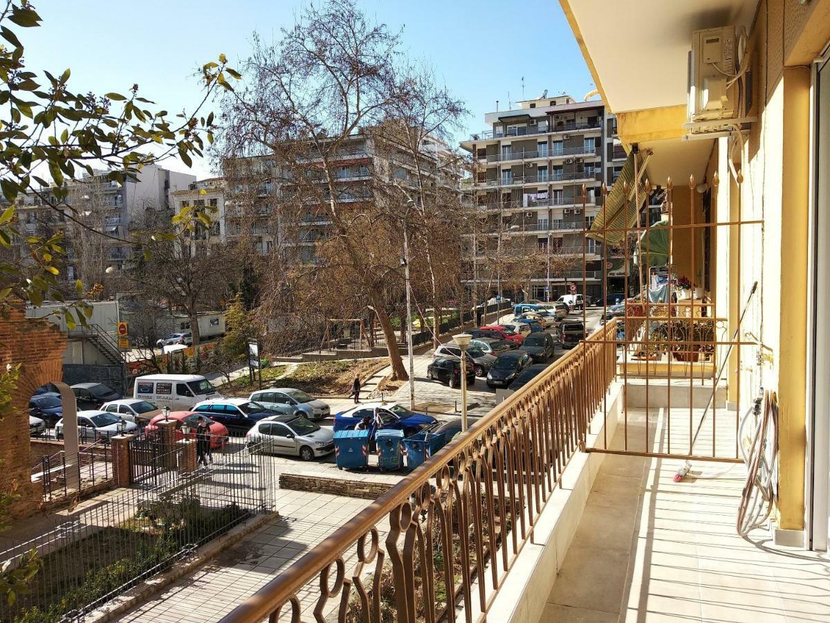 Metro Apartment Салоники Экстерьер фото