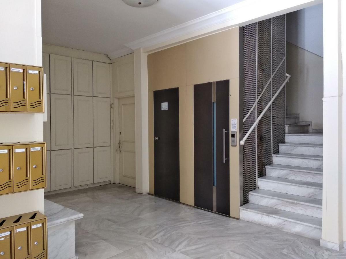 Metro Apartment Салоники Экстерьер фото